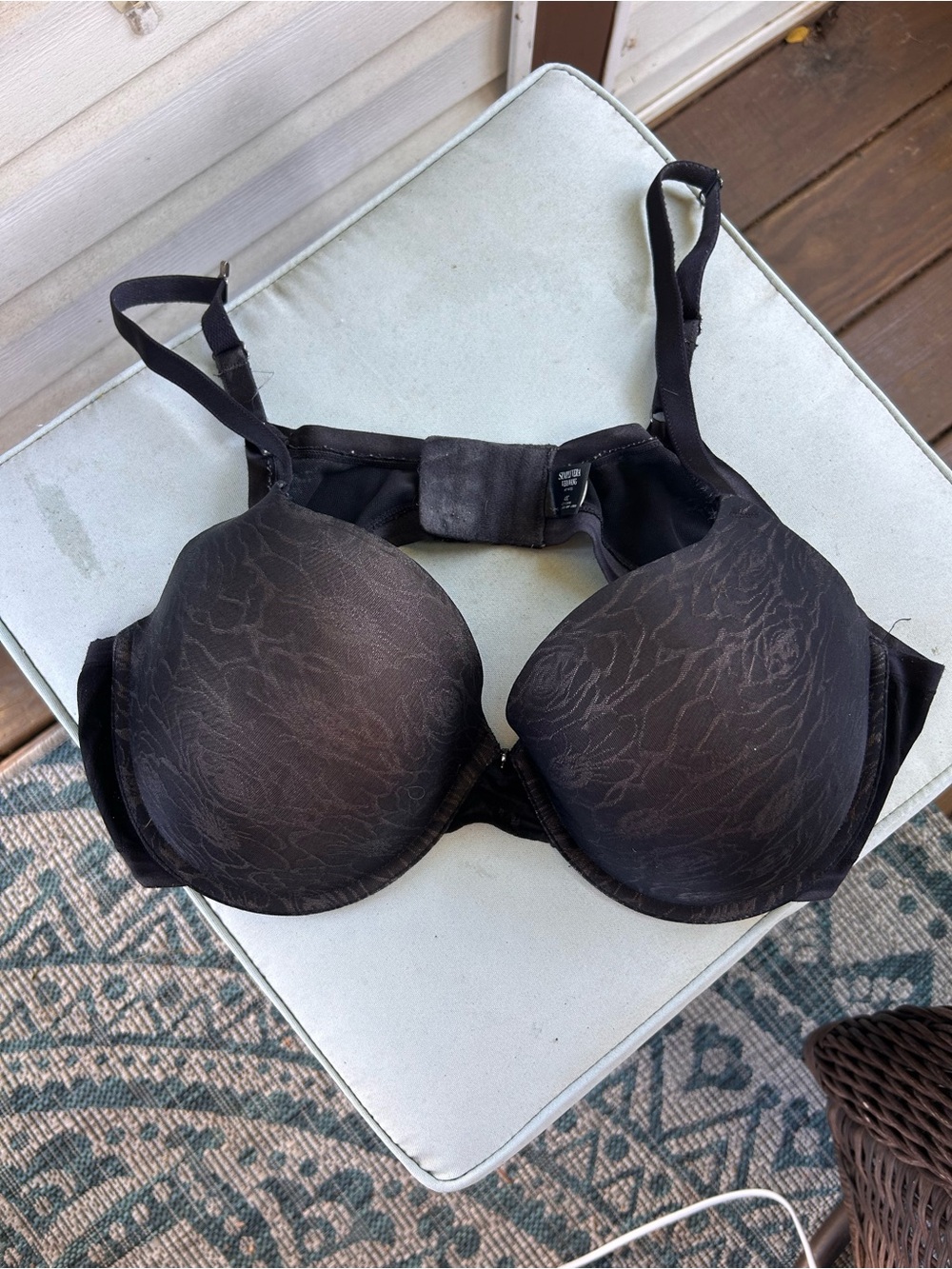 Simply Vera Vera Wang Black Sculpting T-Shirt Bra